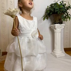 Flower girl dress 👗
